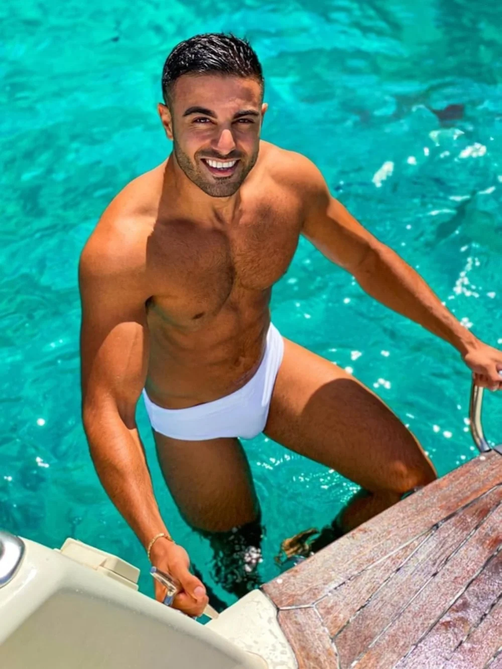 NWT Men's Swim Briefs L BS97